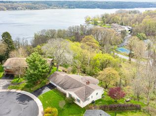 23 Eagle Rock Dr, Rochester, NY 14609