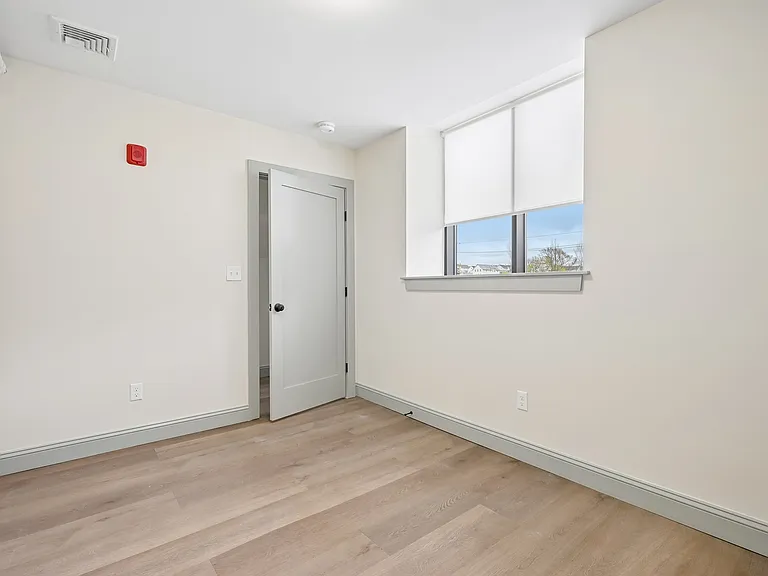 Sacred Heart Lofts — Photo 18