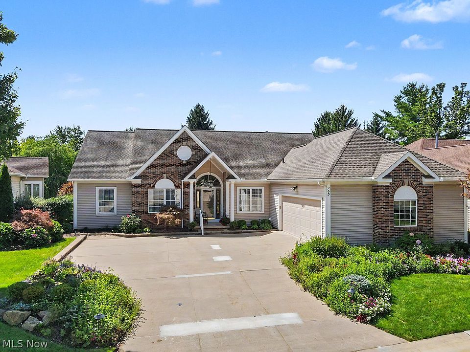 1st image of 265 Lake Pointe Dr