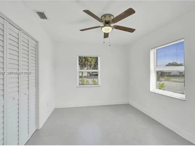 4701 N Andrews Ave — Photo 4