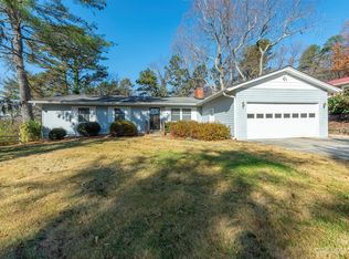 86 Gibson Rd, Asheville, NC 28804