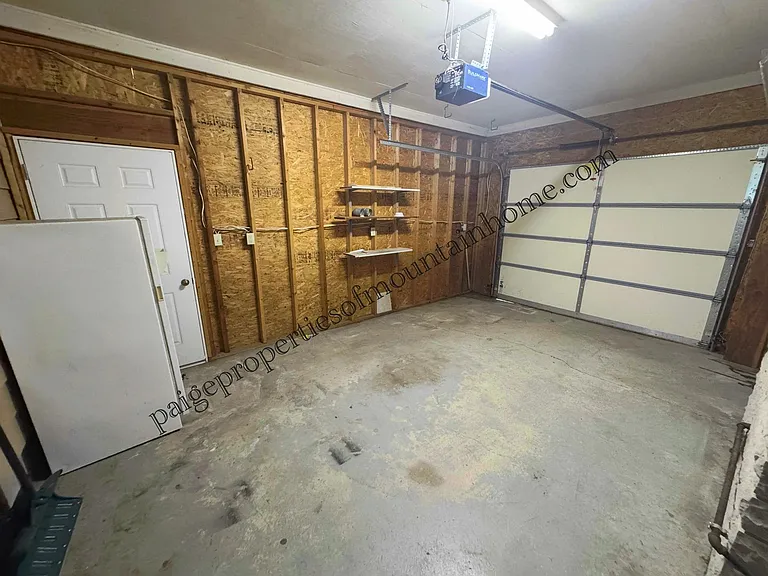 425 Ashington Dr — Photo 6