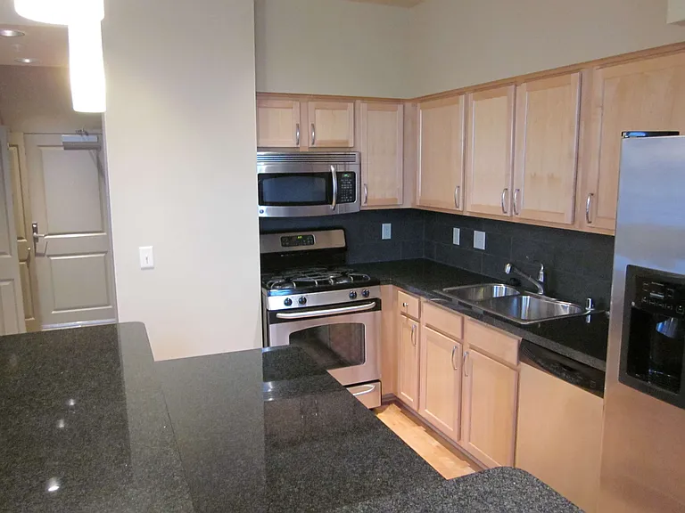 1 bedroom, 1.5 bathroom 1 bedroom, 1.5 bathroom