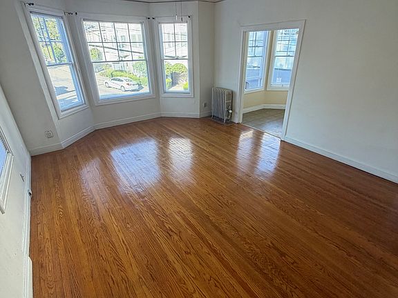 3rd image of 1143 McKinley Ave APT 1