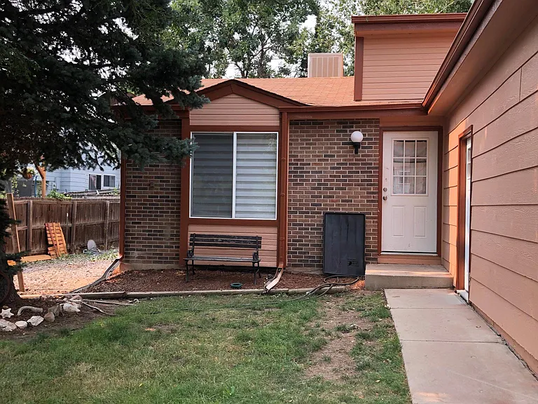 9430 W Wagontrail Dr — Photo 2