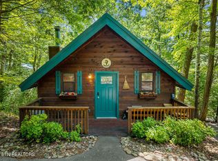 1844 Ridgecrest Dr, Sevierville, TN 37876