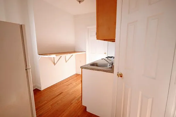 Rented by Highline Residential | media 18