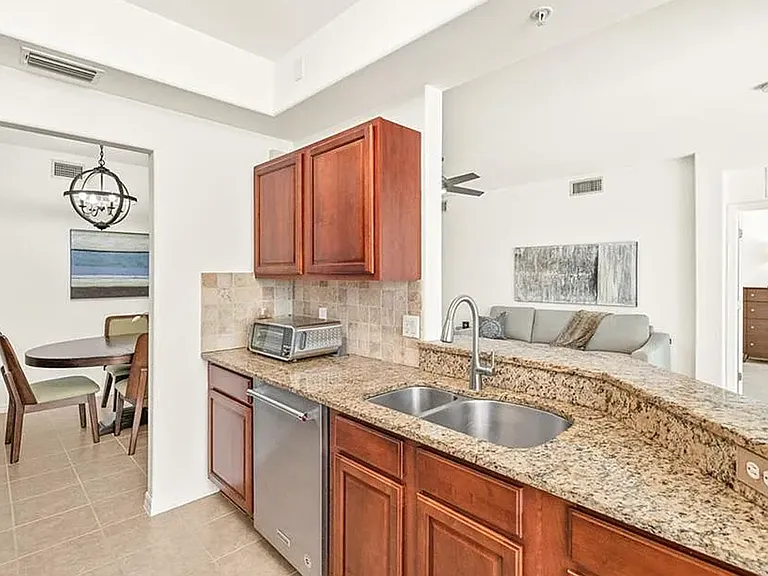 1315 Henley St #1006 — Photo 18