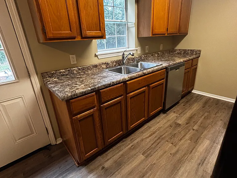 13723 Southfork Dr — Photo 5