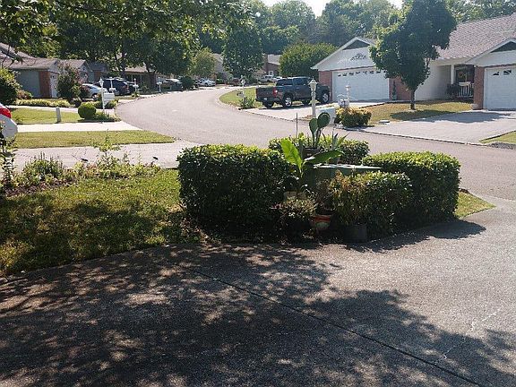 4th image of 1961 Locarno Dr