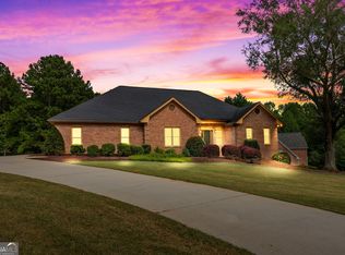 101 Cotton Creek Dr, McDonough, GA 30252