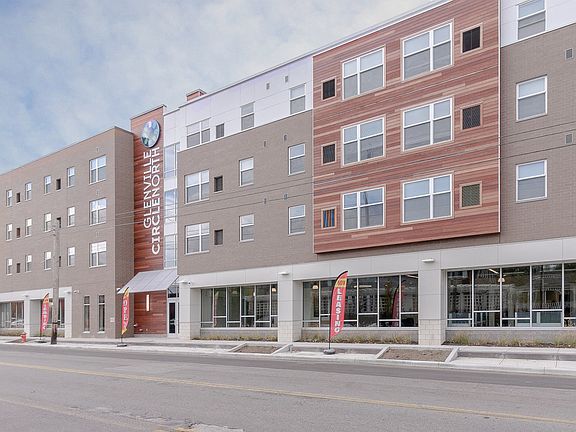 Circle North Apartments