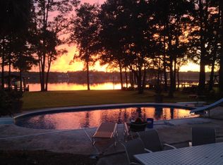 5020 Ortega Forest Dr, Jacksonville, FL 32210