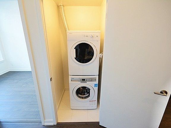 3rd image of 200 Sackville St #106