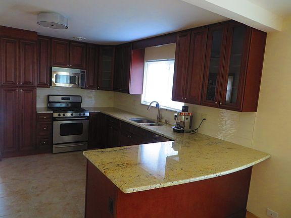 3rd image of 4525 N Osage Ave