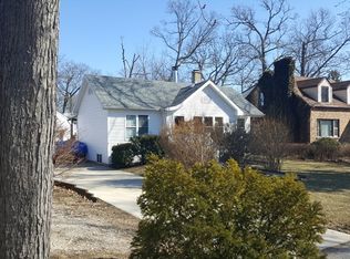 731 Kirkwood Ave, Winthrop Harbor, IL