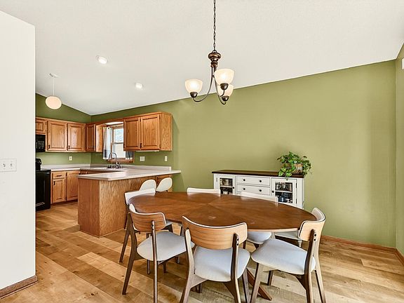 4th image of 4434 8th St NW