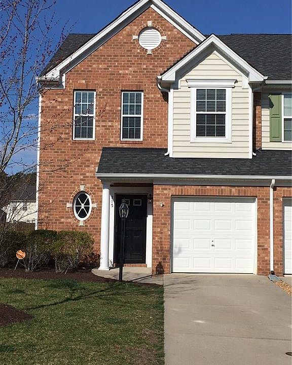 1st image of 215 Emily Ln