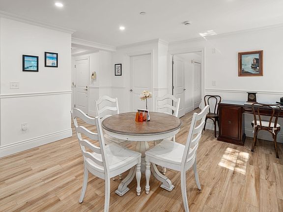 5th image of 12 Russell Rd Unit 103