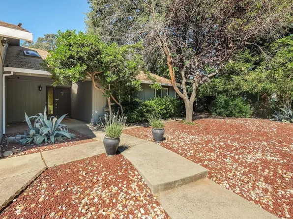 3180 Parkdale Ln, Cameron Park, CA 95682