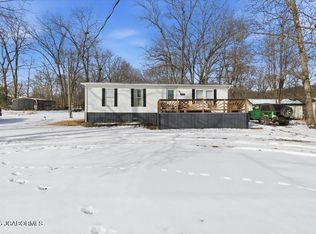 33004 N Ivy Bend Rd, Stover, MO 65078