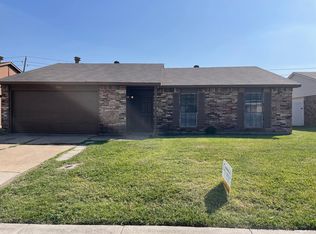 5808 Maple Ln, Rowlett, TX 75089