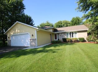 6632 Swansdown Rd, Loves Park, IL 61111