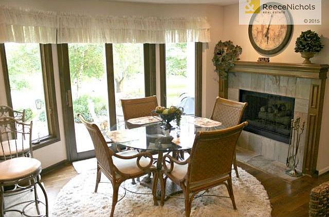 2nd image of 4117 SW Leeward Dr