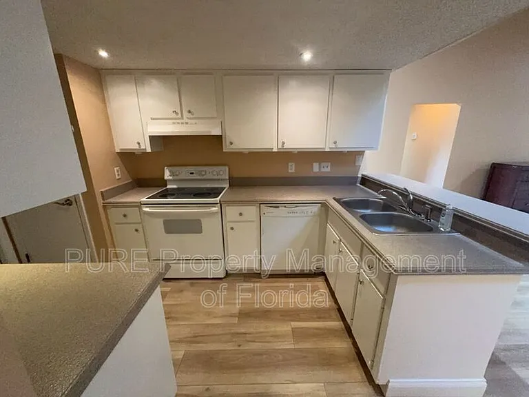 5032 SE 107th Pl — Photo 11