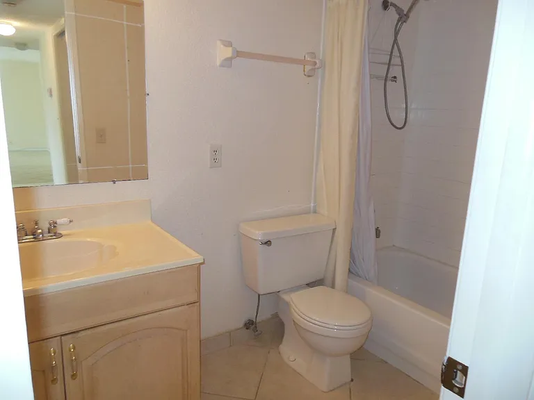 500 Egret Cir #8211 — Photo 18