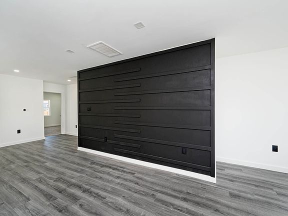 5th image of 1057 N Warman Ave