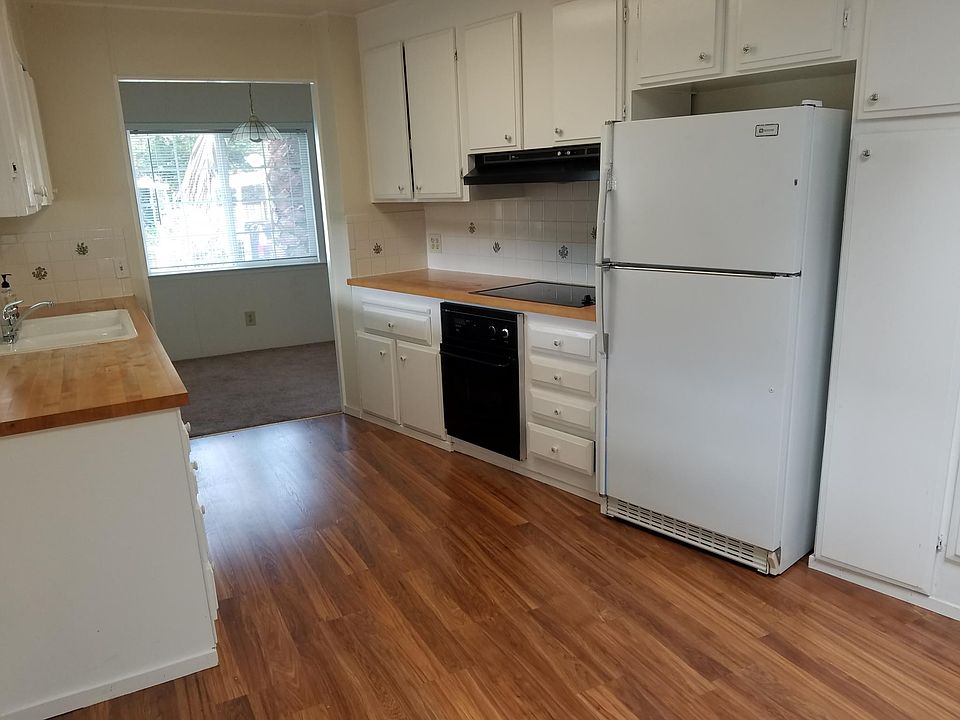 1st image of 28 Eugenia Ave