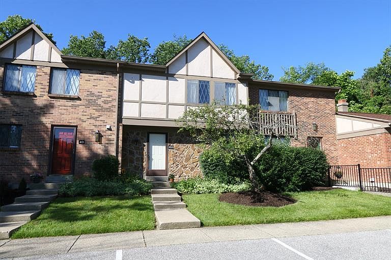 1st image of 453 Dartmouth Cir