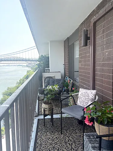 25-40 Shore Blvd #8T Photo 1