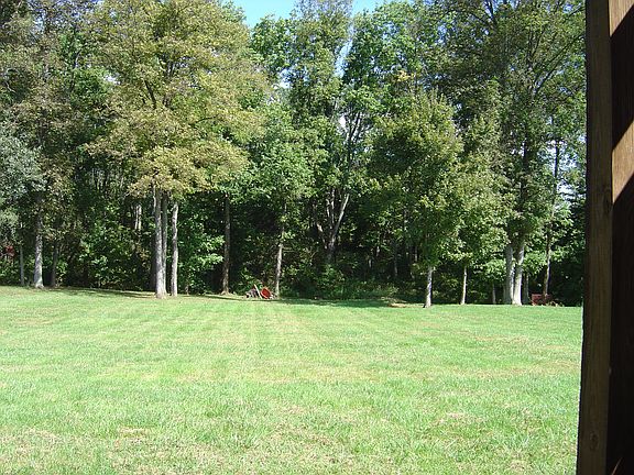 3rd image of 129 Creekside Dr