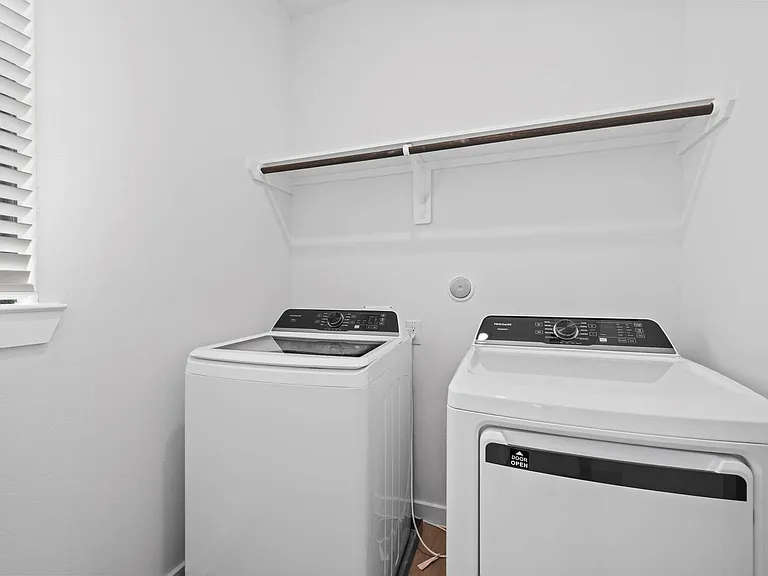 3416 Indigo Way — Photo 33