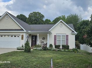 1891 Longmont Dr, Kernersville, NC 27284