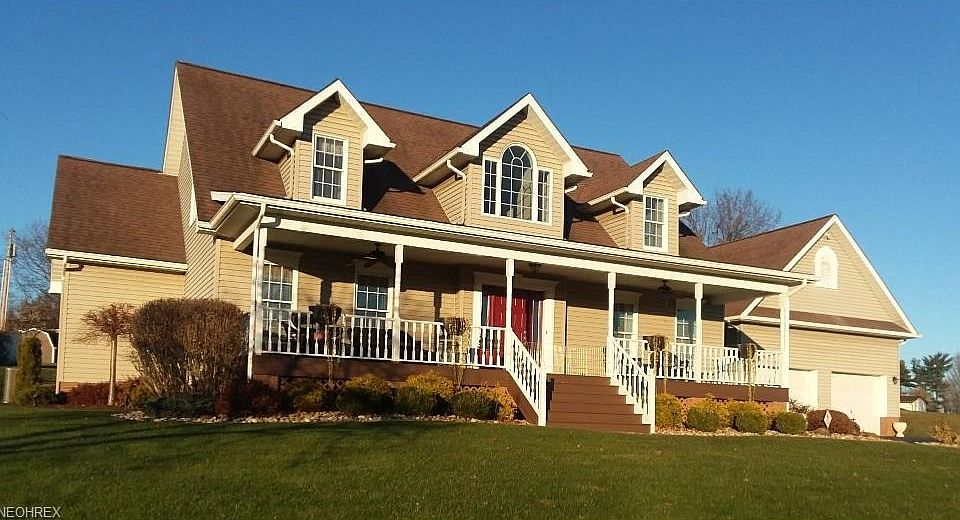 1st image of 242 Castle Dr