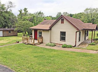 1316 Hill Rd, Festus, MO 63028