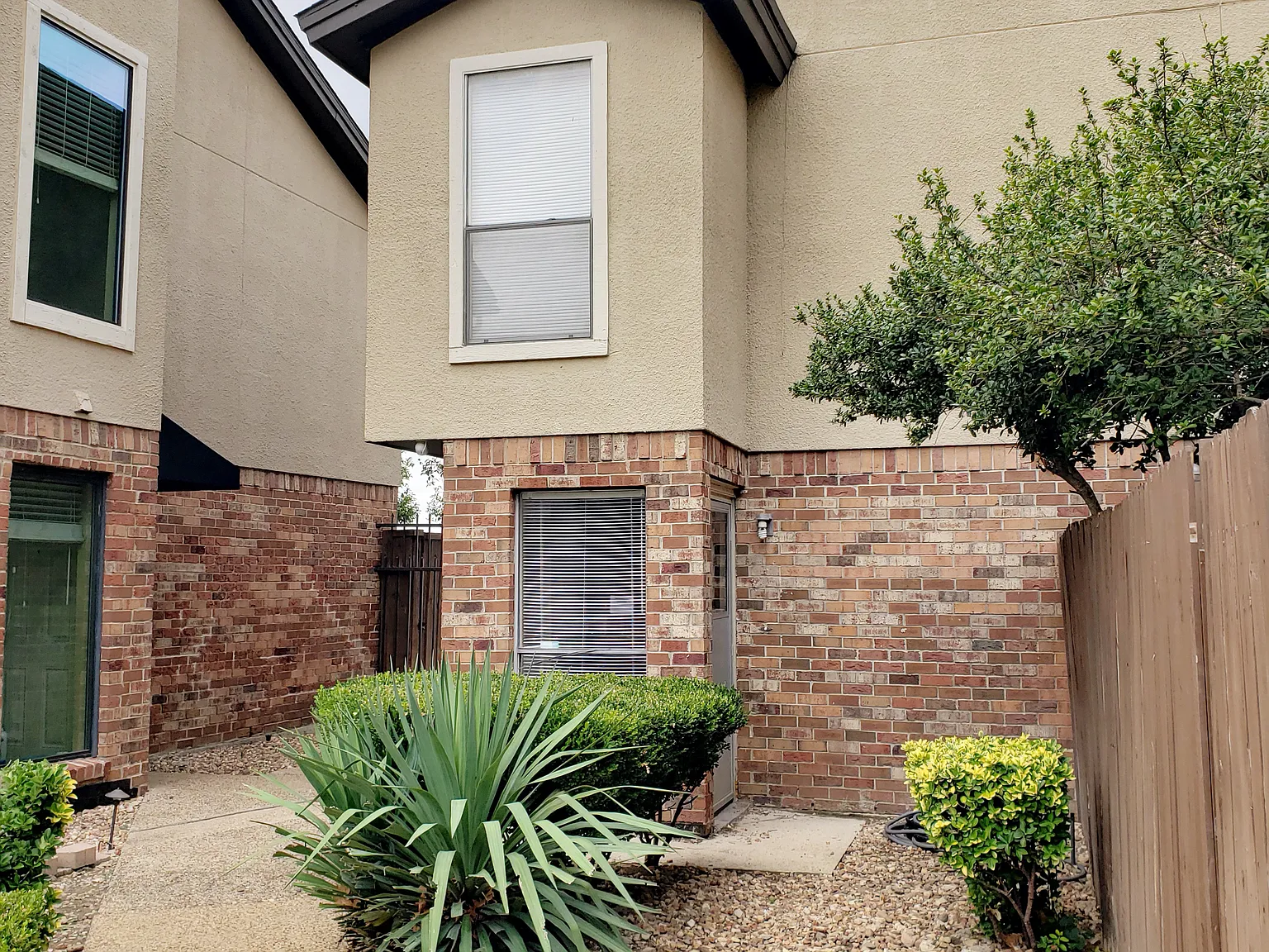 6723 Eastridge Drive — Photo 1
