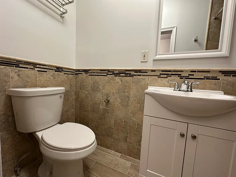 101 Pioneer St #1 — Photo 9