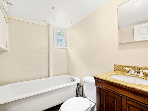 2nd image of 306 S 8th Ave #B