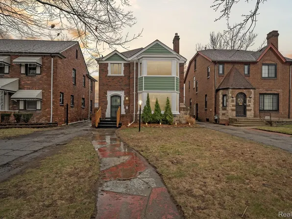 17606 Woodingham Dr, Detroit, MI 48221