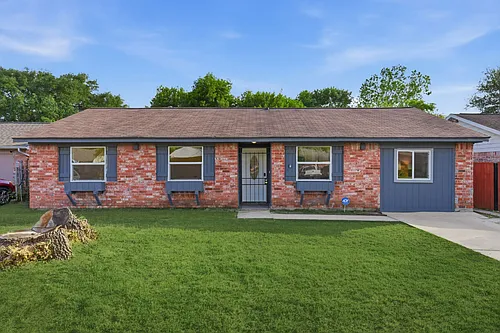 5207 Ridgeton Dr Photo 1