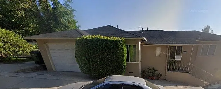 2773 Lakewood Ave — Photo 1