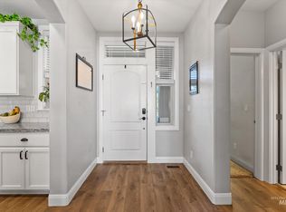 816 Stallion Springs Way, Middleton, ID 83644