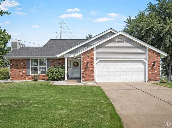 1 Oak Valley Dr, Saint Peters, MO 63376