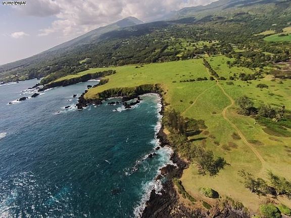3rd image of 2399 Hana Hwy
