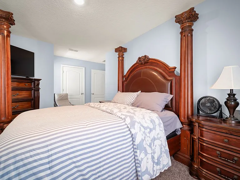 6092 Bucking Bronco Dr — Photo 16