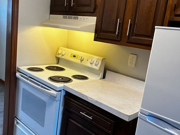 4th image of 1607 Bigley Ave #110